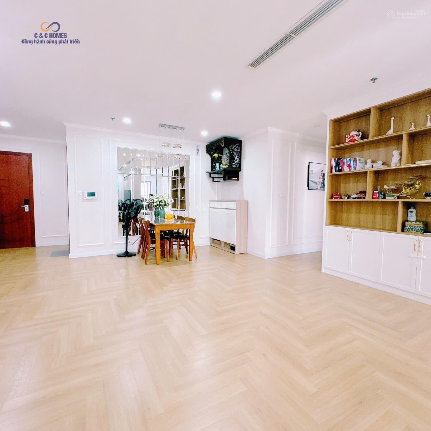 Căn hộ 3 phòng ngủ Times City 115m² giá chỉ 20 triệu - Dịch vụ 5 sao đẳng cấp!