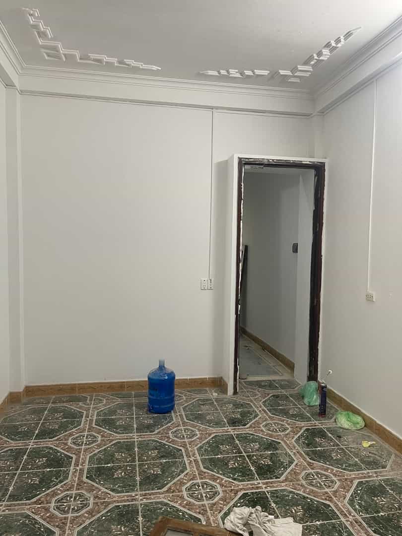 Nhà cho thuê ngõ 118 Nguyễn Khánh Toàn 46m² giá 18 triệu - Ô tô đỗ cửa, tiện nghi đầy đủ!