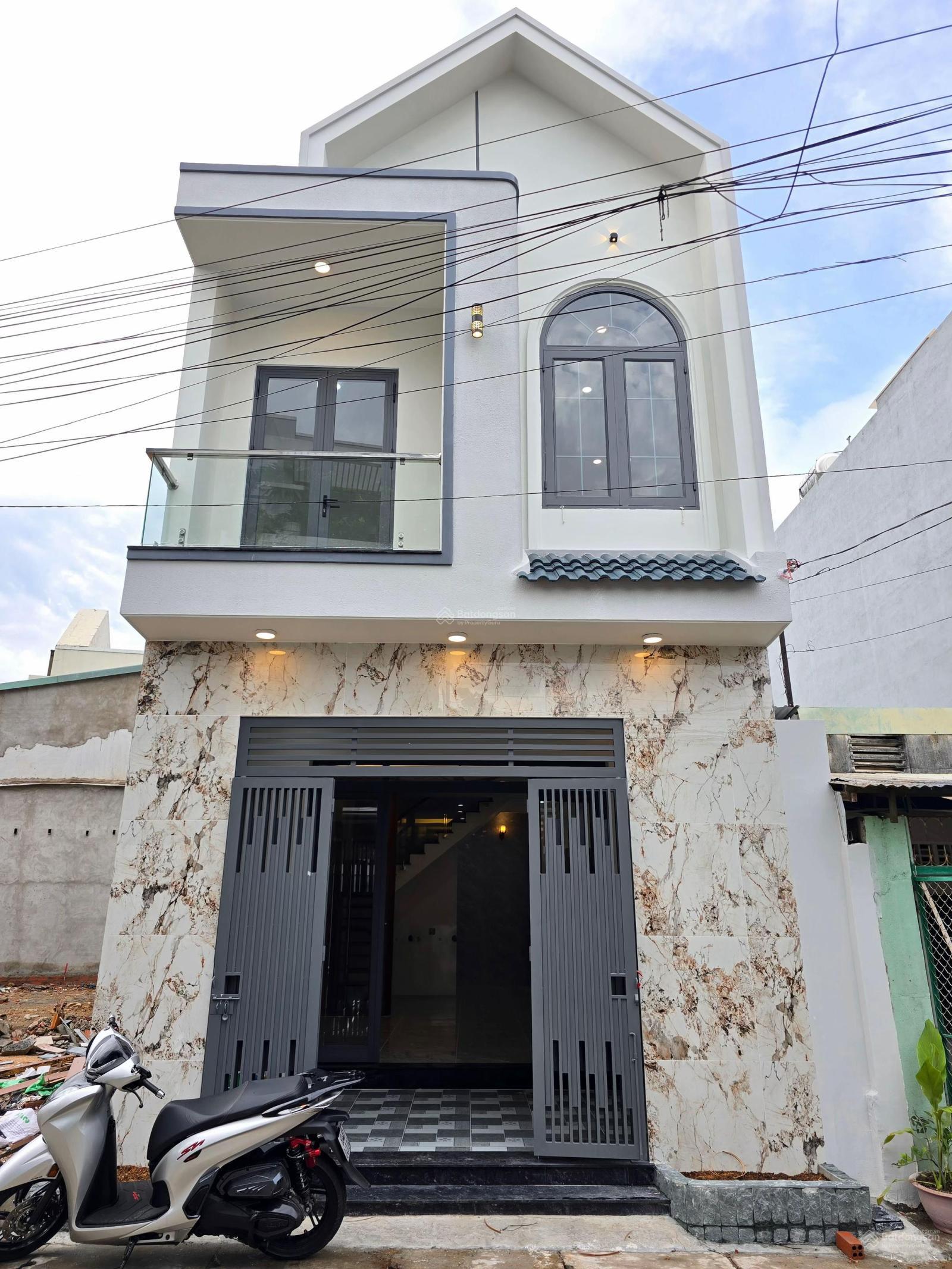 Nhà 1 trệt 1 lầu tại Tân Túc, Bình Chánh 20m² giá 815 triệu - Sổ hồng riêng sang tên ngay!