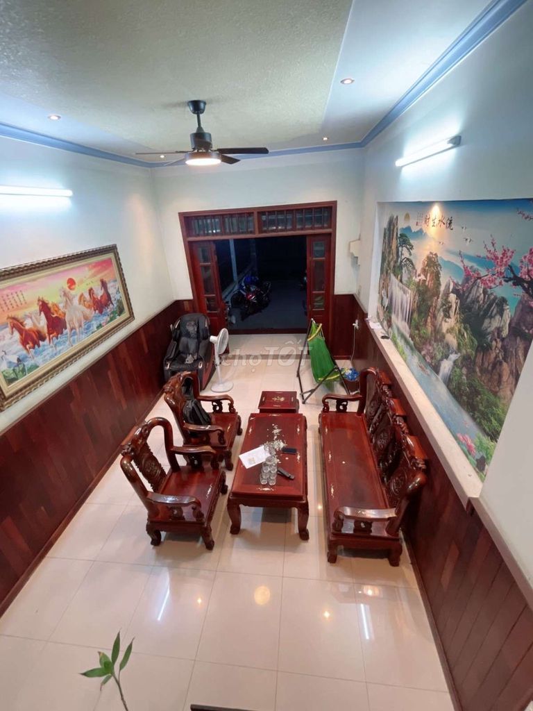 Nhà mặt tiền Phan Đăng Lưu Dĩ An 148m² giá 6.1 tỷ - Vừa ở vừa kinh doanh cực tốt!