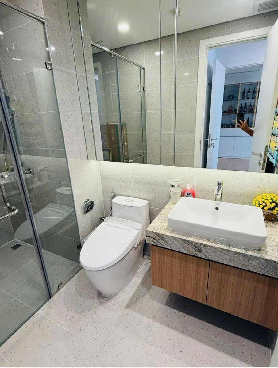 Căn hộ cao cấp Rox Center Đống Đa 69m² giá 7.8 tỷ - Full nội thất, sẵn sàng vào ở!