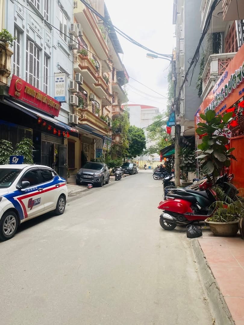 Nhà phân lô Quan Nhân, Cầu Giấy 66m² giá 26.5 tỷ - Kinh doanh sầm uất!