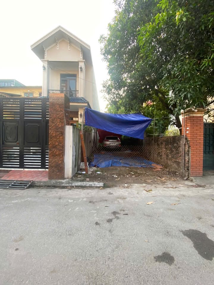 Đất Cổ Bi Gia Lâm 62,8m² giá 6,4 tỷ - Lô góc mặt tiền rộng, kinh doanh sầm uất!