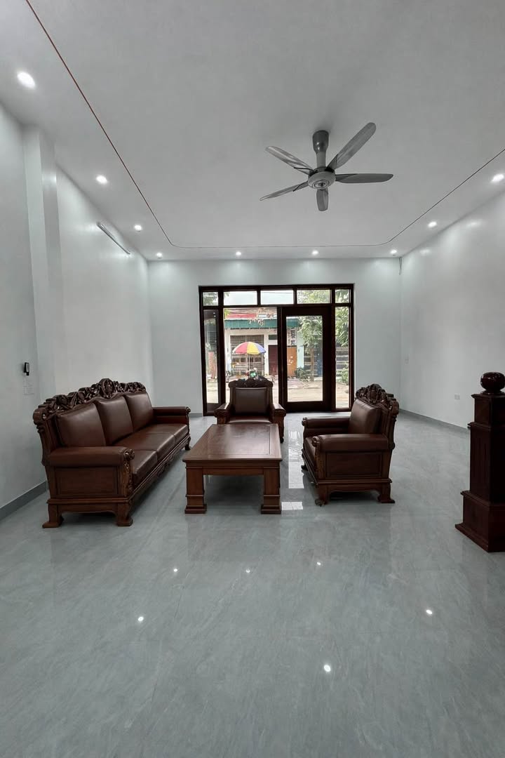 Nhà đẹp 2 tầng tại Lào Cai 97m² giá 2 tỷ - Đón Tết an khang!