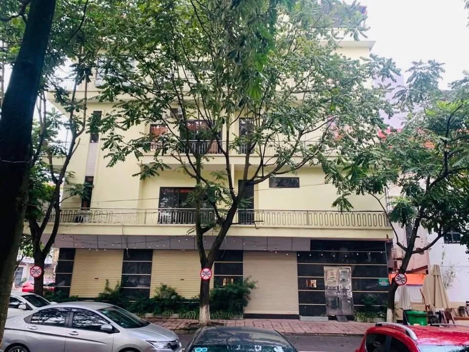 Nhà nguyên căn 5 tầng đường Nguyễn Gia Thiều, Bắc Ninh 76m² - Thích hợp làm văn phòng và kinh doanh