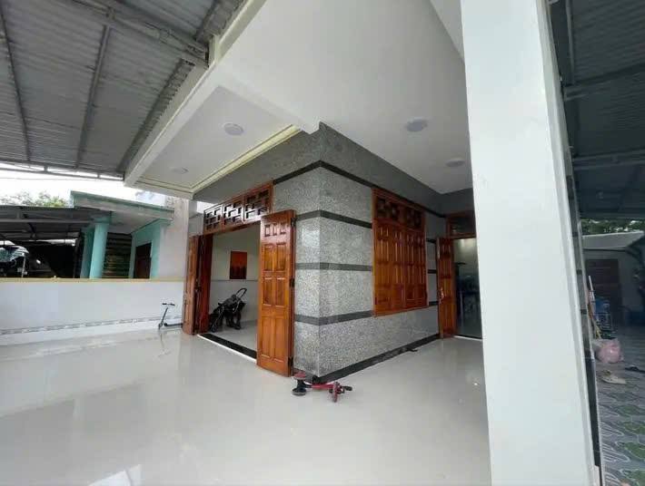 Nhà phố 187.9m² tại TDP Trà Long 1, Cam Ranh - Dọn vào ở ngay!