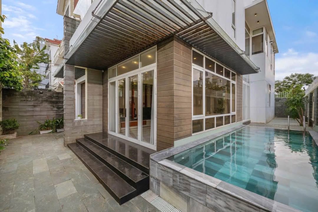 Cho thuê Villa sang trọng Phước Mỹ Đà Nẵng 300m² - Hồ bơi riêng, chỉ 80 triệu/tháng!