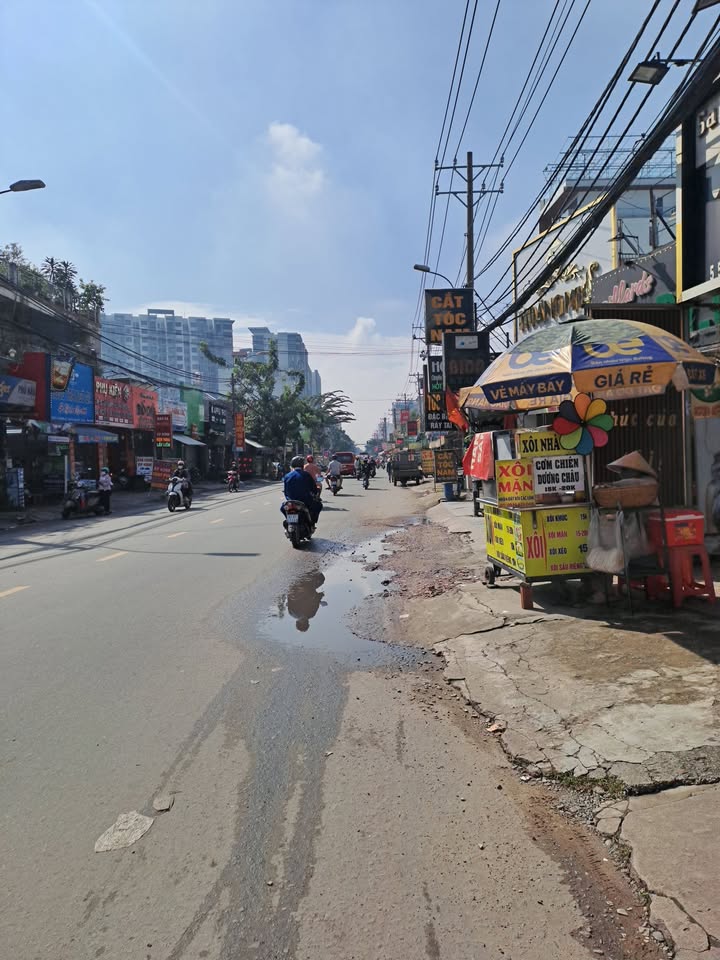 Dãy trọ Hương Lộ 3, Bình Tân 160m² giá 11 tỷ - Kinh doanh sinh lời ngay!