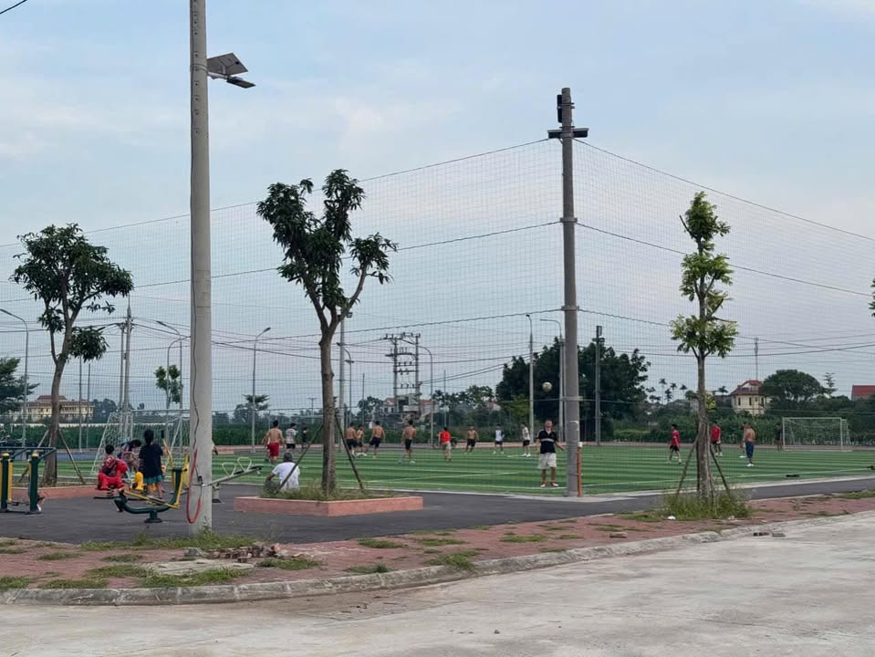 Đất nền Hiệp Cường - Kim Động 97.5m² giá 3 tỷ - Vị trí siêu hấp dẫn cho kinh doanh!