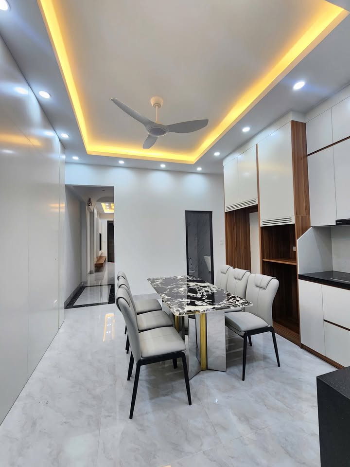 Nhà phố Trung Văn 66m² giá 1x tỷ - Siêu hiếm, có thang máy