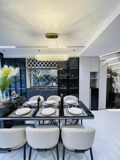 Nhà mặt tiền Nguyễn Chí Thanh, Quận 11, 85.5m² giá 16.9 tỷ - Đầu tư sinh lời ngay!