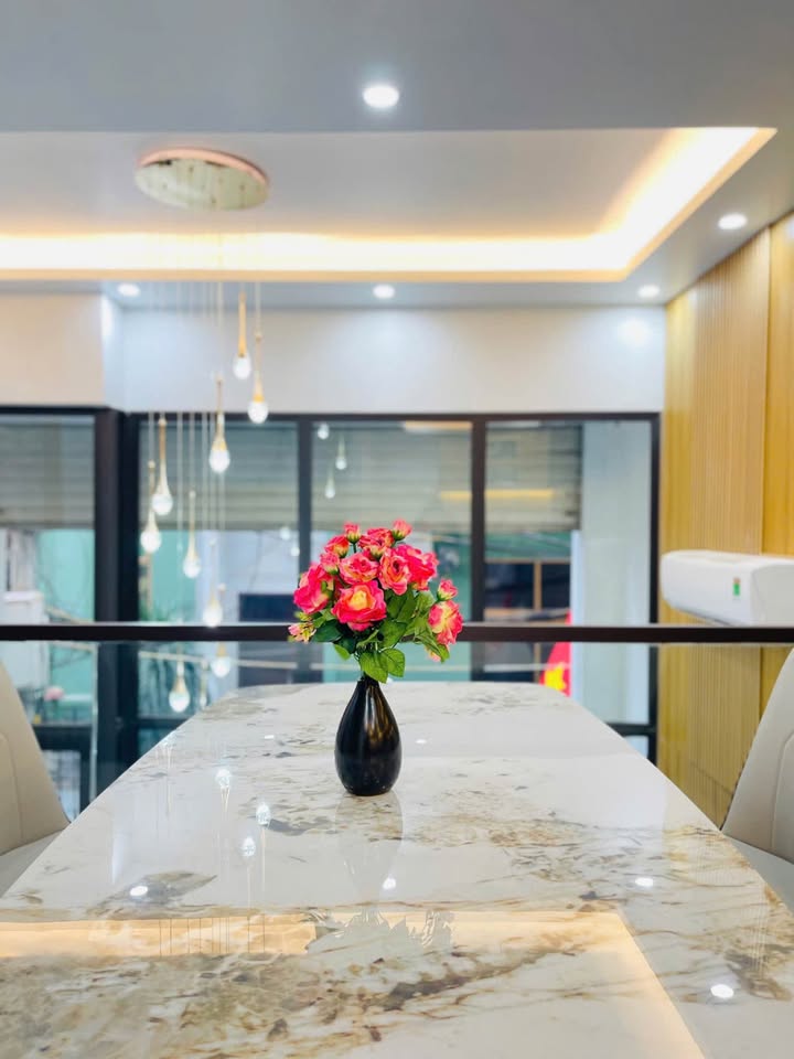 Nhà Mặt Ngõ 3,5 Tầng tại Phố Lạch Tray - Hải Phòng 40m² giá 3.686 tỷ - Vị trí đẹp, sầm uất!