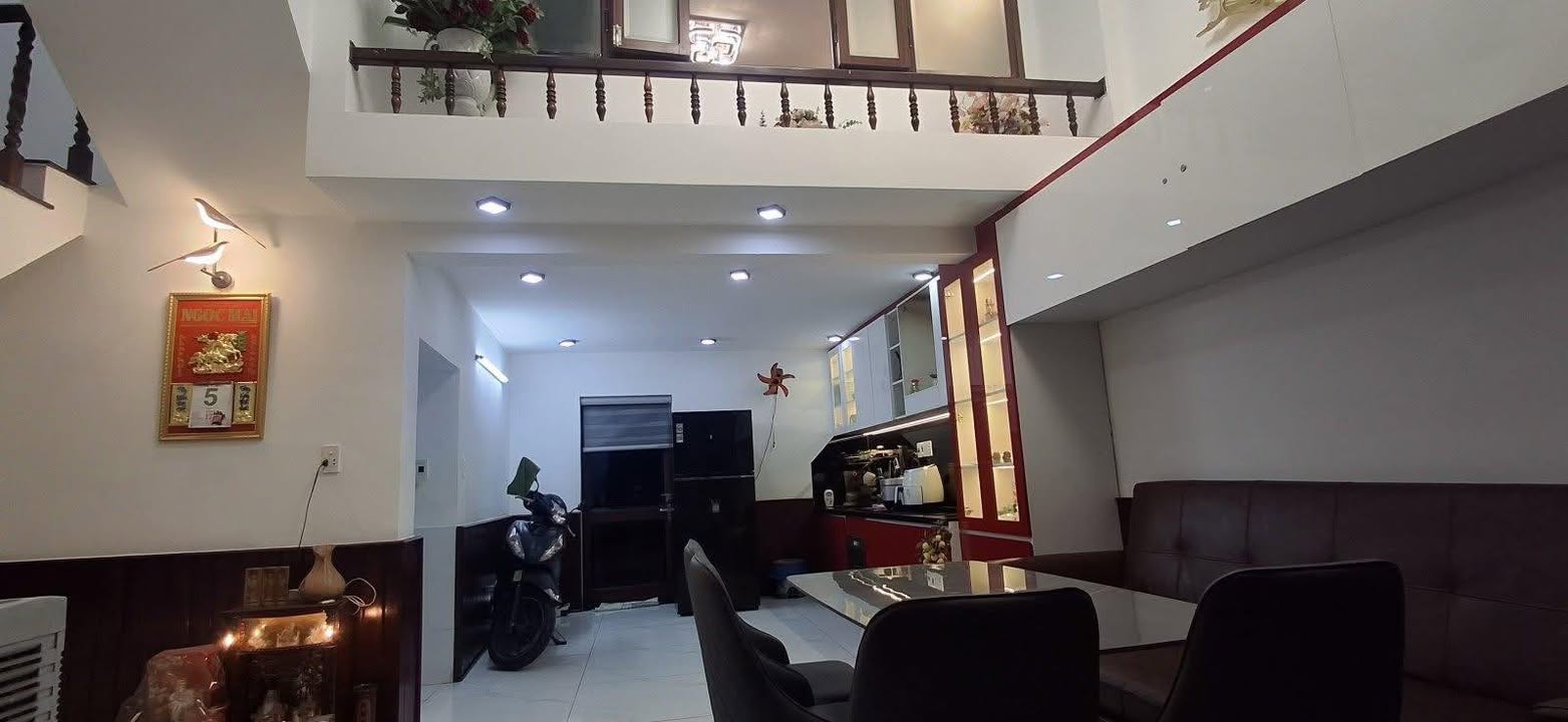 Nhà phố Hải Châu 46.8m² giá 4.35 tỷ - Thiết kế hiện đại, ở ngay!