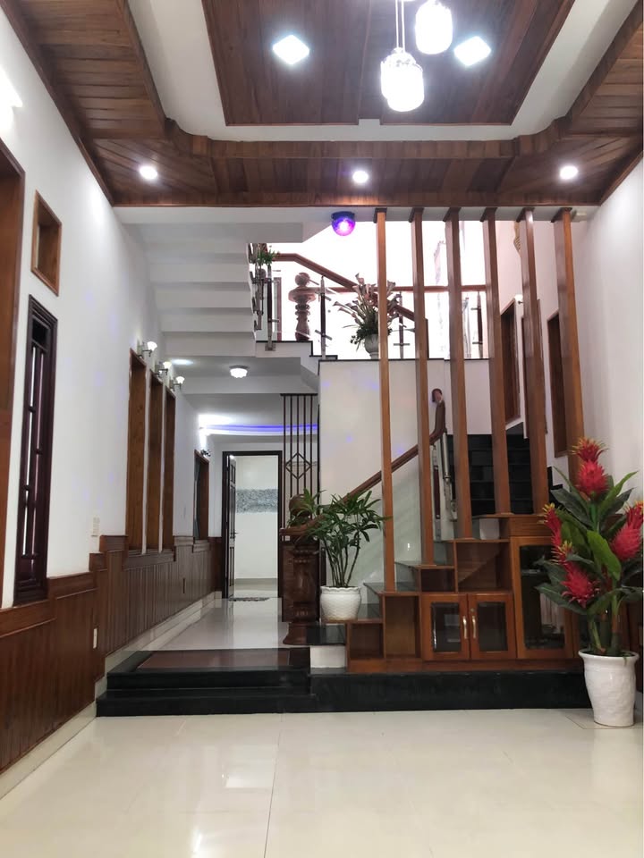 Bán FrontHouse đường Nguyễn Phước Nguyên 85m² - Mặt tiền đẹp, thuận tiện kinh doanh!