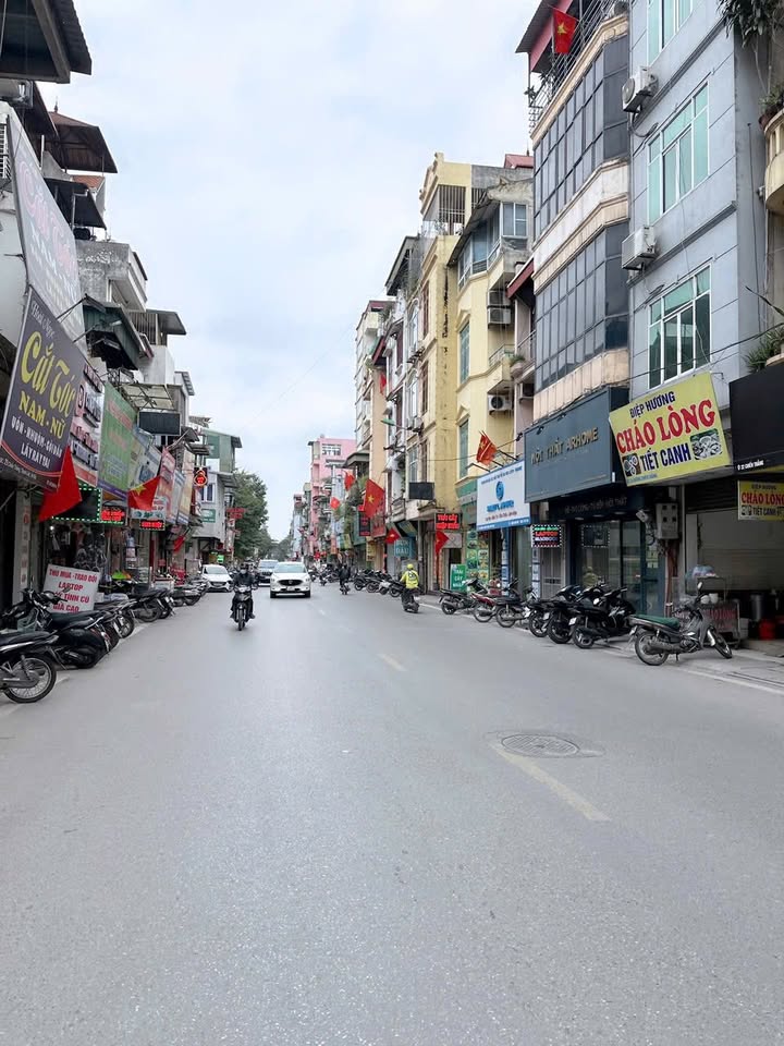 FrontHouse mặt phố Chiến Thắng Văn Quán 60m² giá 22 tỷ - Kinh doanh đỉnh cao!