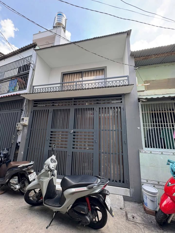 Nhà phố Bình Hưng Hòa A 32.24m² giá 3.4 tỷ - An ninh yên tĩnh, sẵn sàng vào ở!