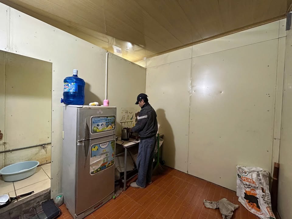 Room cho thuê tại đường Cầu Diễn, Bắc Từ Liêm 1.5 triệu - Không gian rộng rãi, đầy đủ tiện ích!