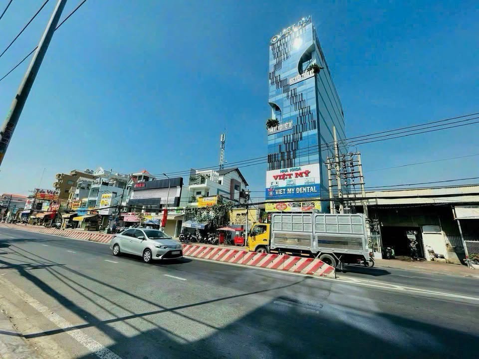 FrontHouse đường Huỳnh Tấn Phát, Quận 7, 220m² giá 17 tỷ - Cơ hội đầu tư tuyệt vời!