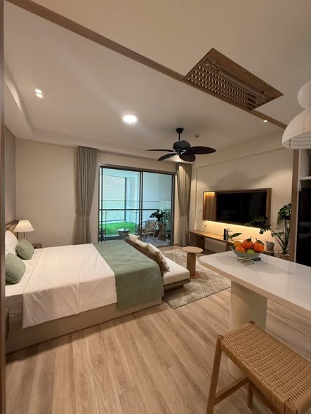 Căn hộ Studio Solaria Rise, Bến Lức 35m² giá 1.6 tỷ - Thiết kế hiện đại, view công viên tuyệt đẹp!