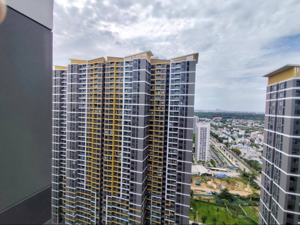 Căn hộ 2PN 2WC đường Nguyễn Xiển, quận 9 - Full nội thất, giá 9.5 triệu/tháng