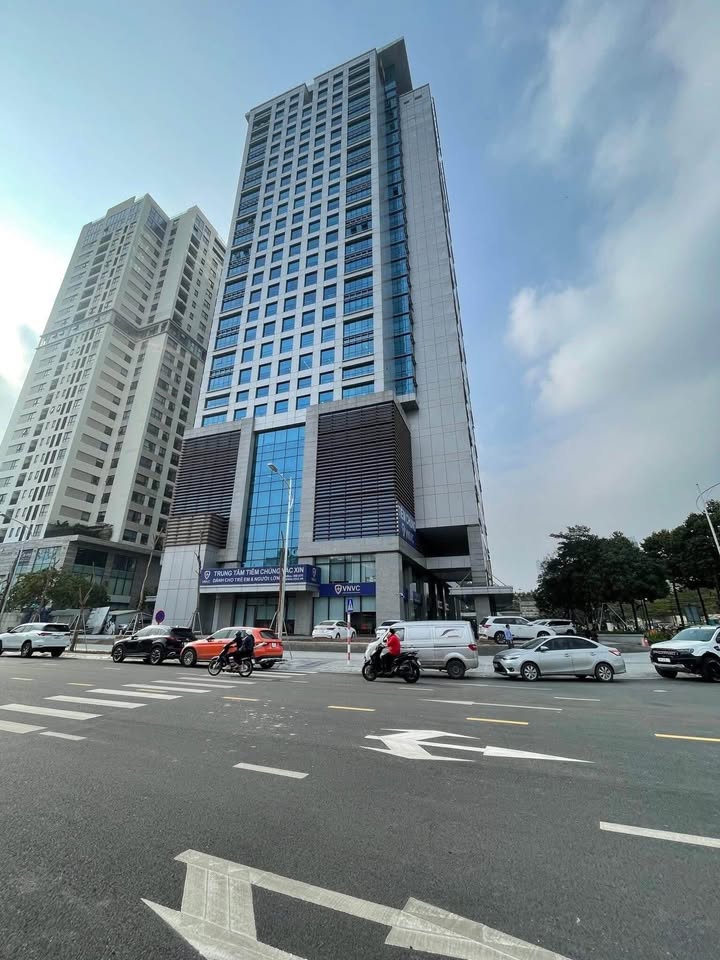 Văn phòng cho thuê tại ICON4 Tower, Đê La Thành 85m² - Vị trí đắc địa, giá tốt!
