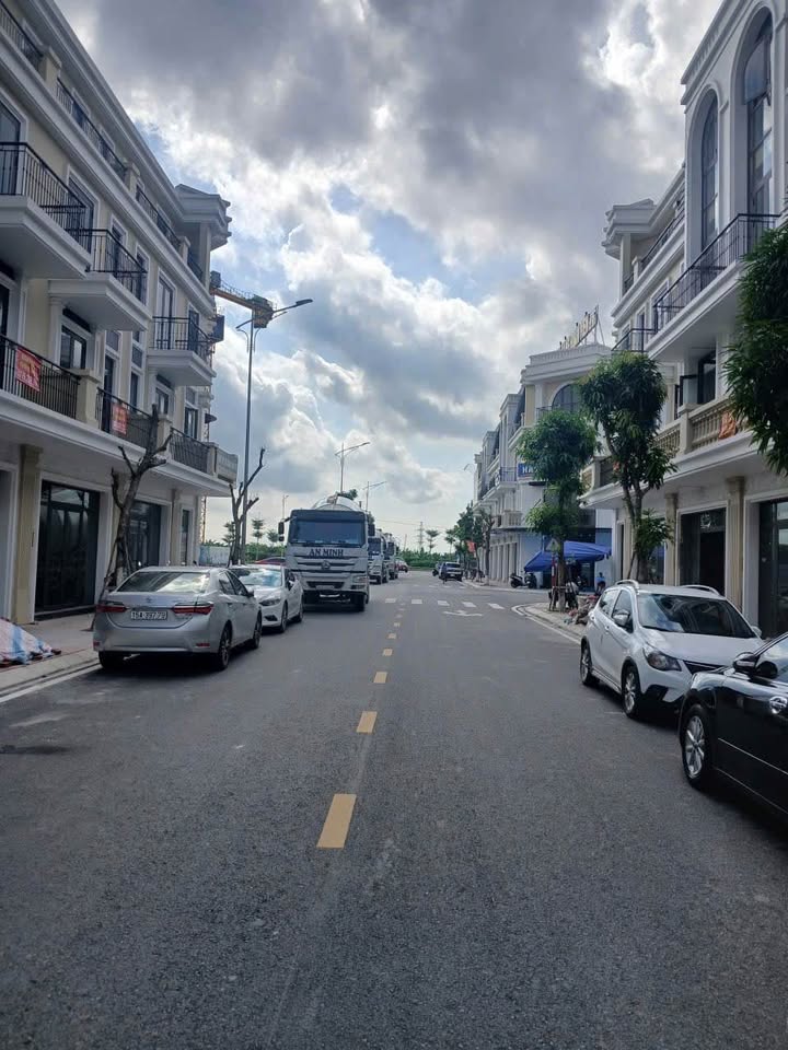 Shophouse Golden Point Đồng Hoà 75m² - Nhà 2 mặt đường, gần công viên