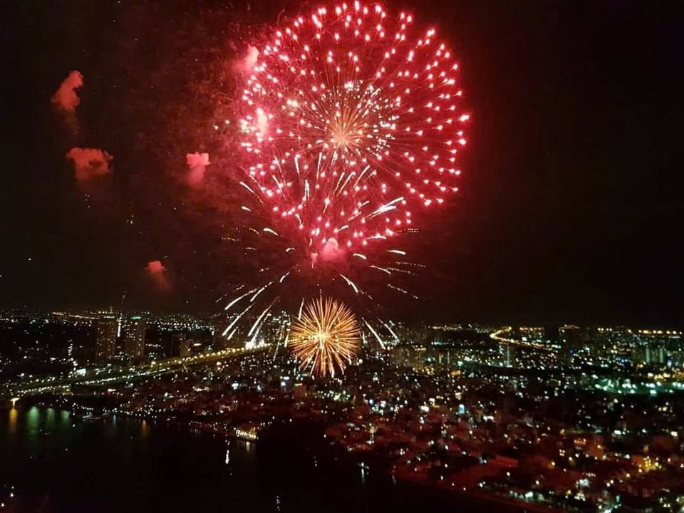 Căn hộ Vinhomes Central Park 188m² giá 3.5 tỷ - Nội thất hiện đại, cho thuê ngay!