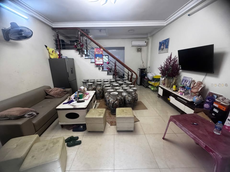 Nhà cho thuê mặt đường Hoàng Minh Thảo, Hải Phòng 35m² - Giá chỉ 10 triệu/tháng!