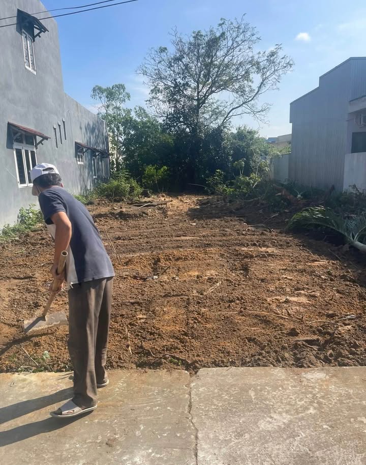 Đất thổ cư Hòa Xuân 165m² giá 2.2 tỷ - Vị trí đẹp, dân cư đông đúc!