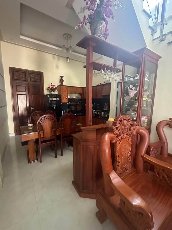 Nhà đẹp Bảo Lộc 8m² giá thỏa thuận - Vị trí trung tâm, kinh doanh thuận lợi!