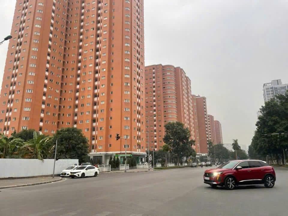 Căn hộ 3PN Chung cư CT2, Nghĩa Đô, 94.4m² - Nội thất đầy đủ, sẵn sàng vào ở!