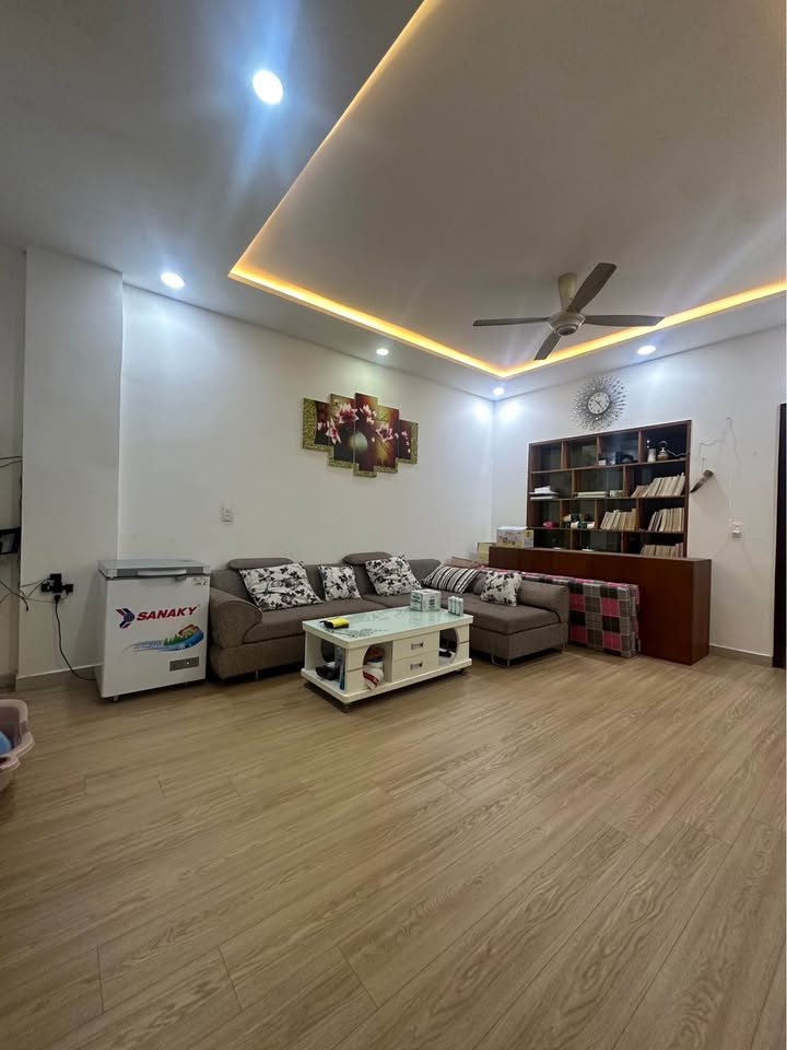 Nhà mặt tiền Hòa Cường Nam, Hải Châu 107m² giá 11 tỷ - Đầu tư sinh lời ngay!