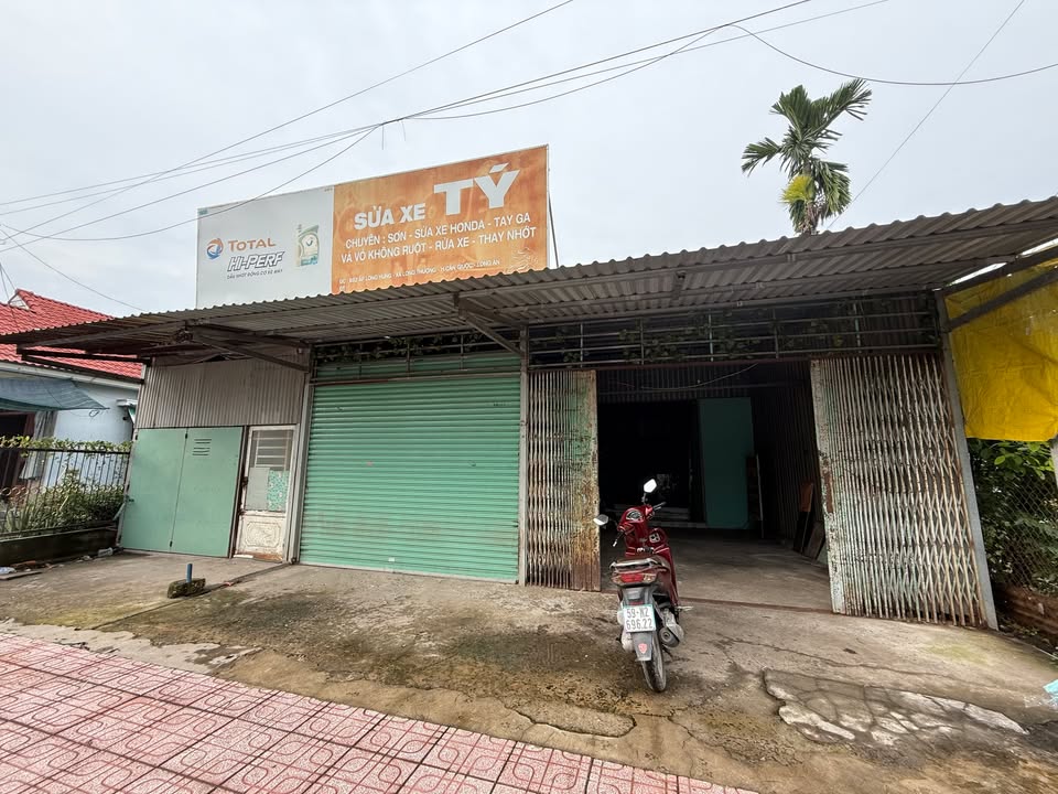 Cho thuê nhà mặt tiền ĐT835, Cần Giuộc, 168m² - Kinh doanh thuận lợi!