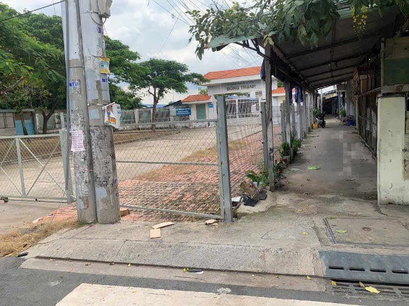 Nhà bán Hóc Môn 38m² giá 850 triệu - Sổ đỏ chính chủ