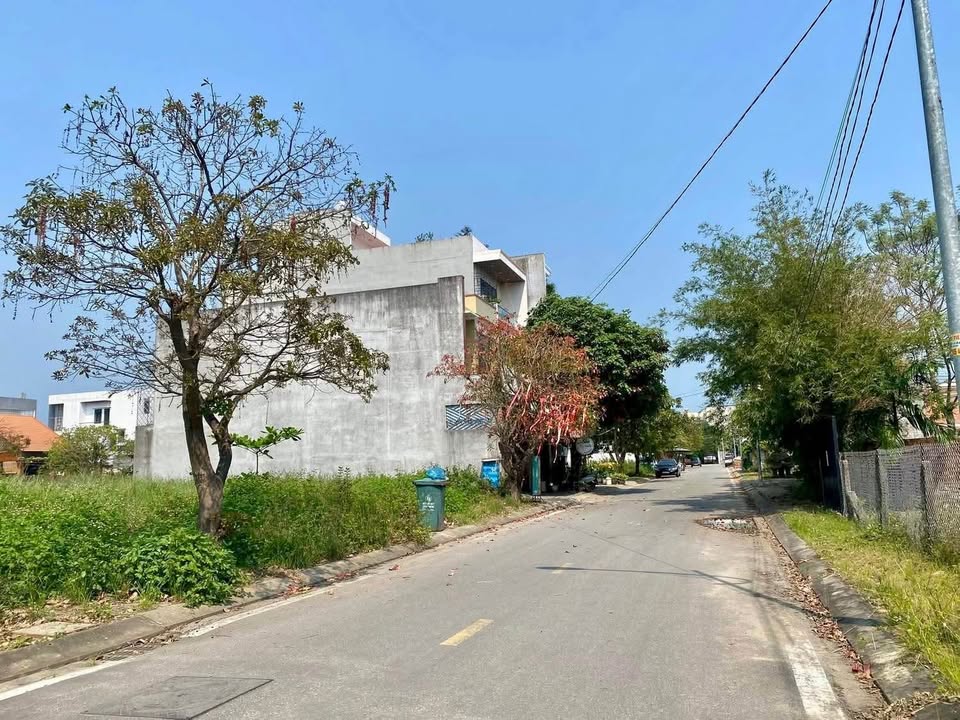 Đất nền KDC Bàu Cả, Đường Số 6, 90m² giá 2.8 tỷ - Vị trí an cư lý tưởng!