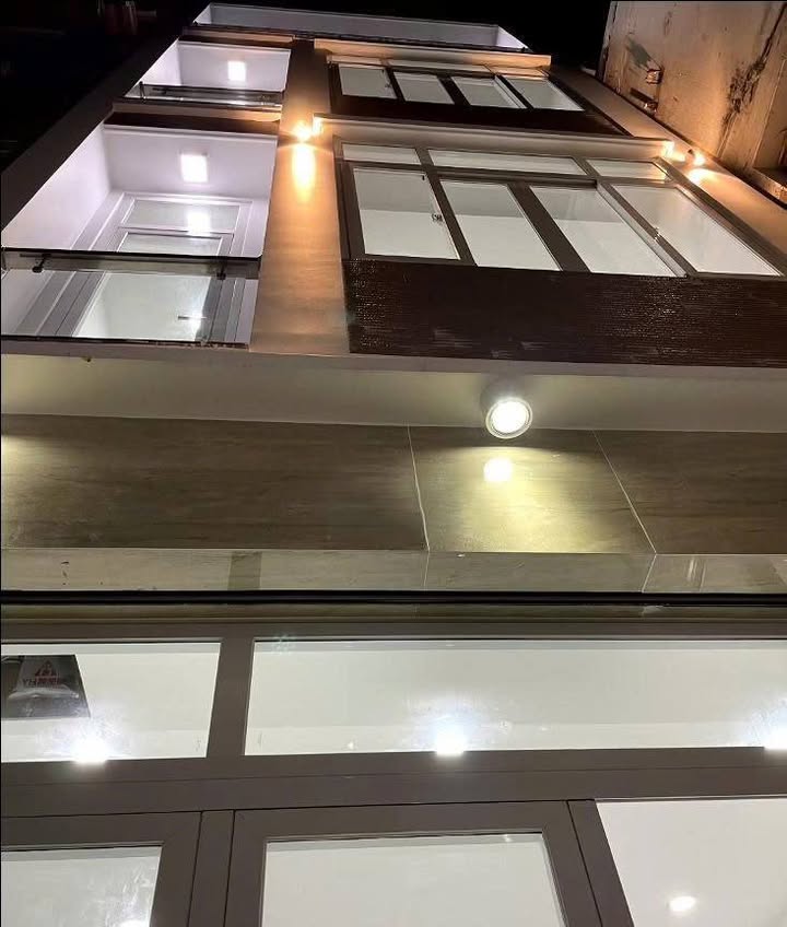 Nhà cho thuê hẻm Điện Biên Phủ, Quận 10 - Diện tích 30m², giá 20 triệu/tháng - Nhà mới đẹp, phù hợp làm văn phòng