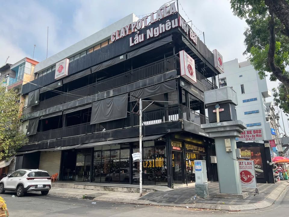 Nhà phố góc 2 mặt tiền đường Ba Tháng Hai, Q10 - Diện tích 123.6m² - Phù hợp kinh doanh đa ngành