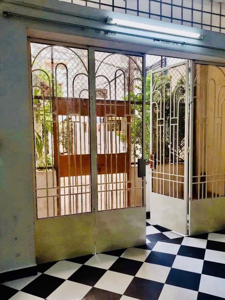 Nhà cho thuê nguyên căn Lê Văn Sỹ, Phú Nhuận 52m² giá 10 triệu - Khu an ninh, tiện di chuyển!