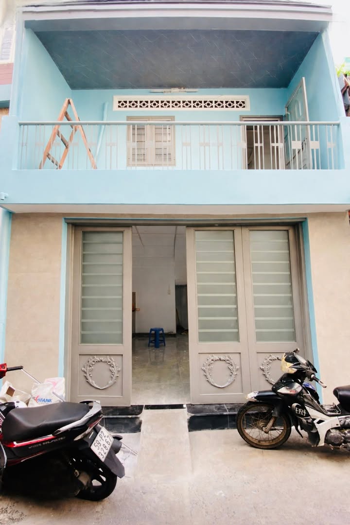 Nhà nguyên căn Nguyễn Lâm, P.7, Phú Nhuận 30m² - Giá thuê 12 triệu/tháng, phù hợp làm văn phòng!