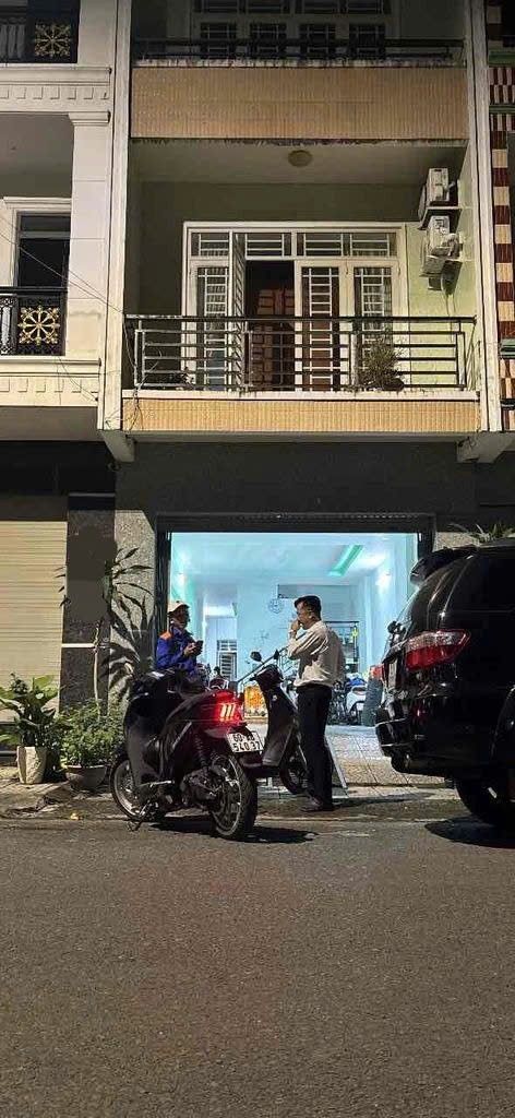 Cho thuê nhà mặt tiền Nguyễn Thiện Thuật, Quận 3, 35m² chỉ 12 triệu - Địa điểm kinh doanh lý tưởng!