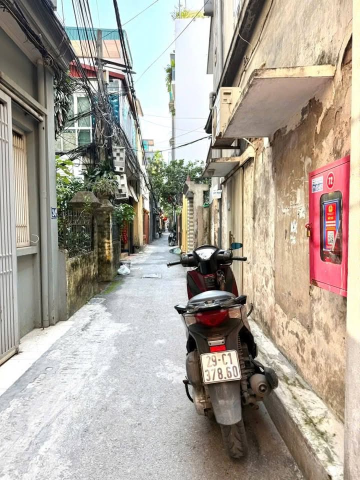 Bán nhà Thụy Khuê, Tây Hồ 36m² giá 5.9 tỷ - Đất đẹp, chính chủ!