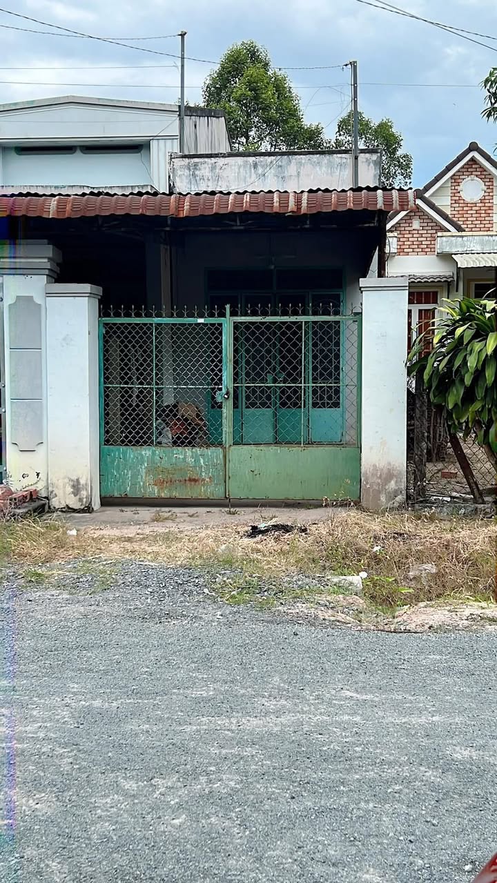 Nhà cho thuê phường Long Hoa, Tây Ninh - Giá chỉ 1.5 triệu/tháng!