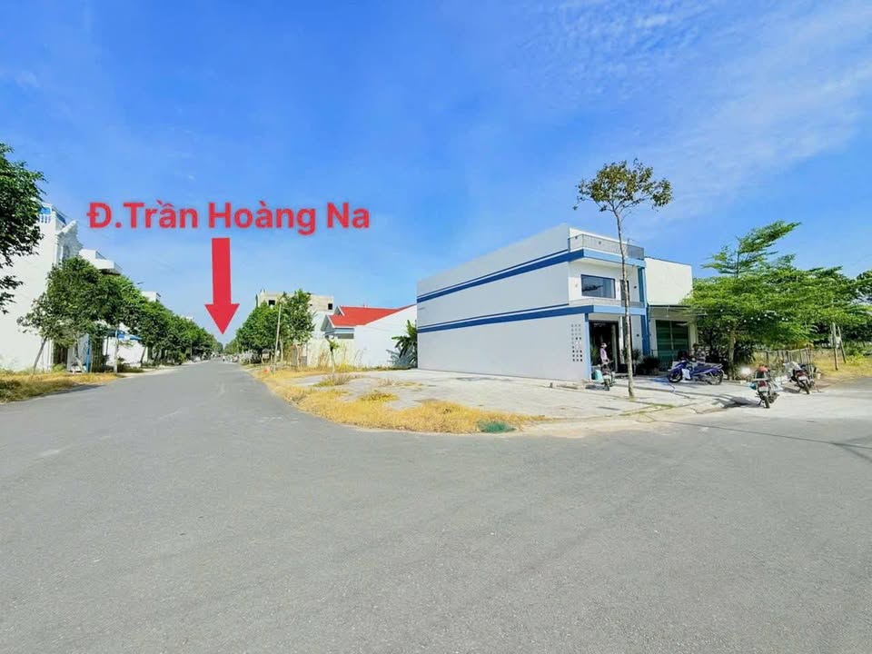 Đất nền góc 2 mặt tiền D13&D5 KDC Hồng Loan 96m² giá 5.35 tỷ - Vị trí đắc địa với đầy đủ tiện ích!