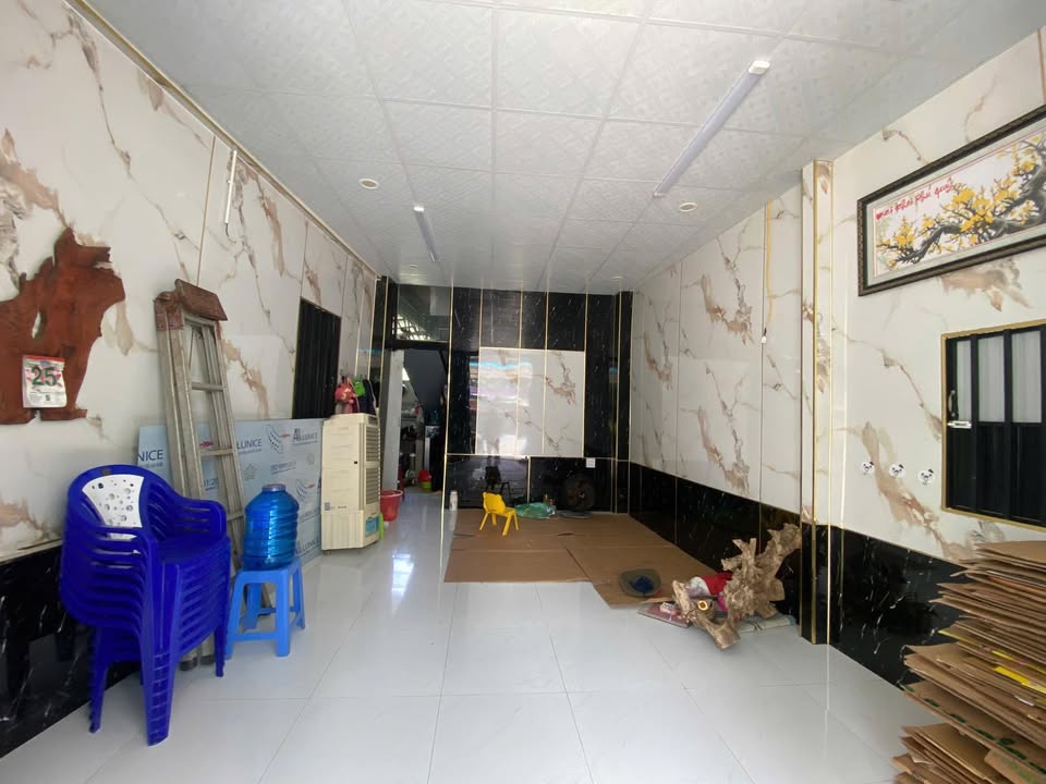 Cho thuê mặt bằng mặt tiền Lê Lợi, Tuy Hòa 30m² - Phù hợp kinh doanh văn phòng, spa!