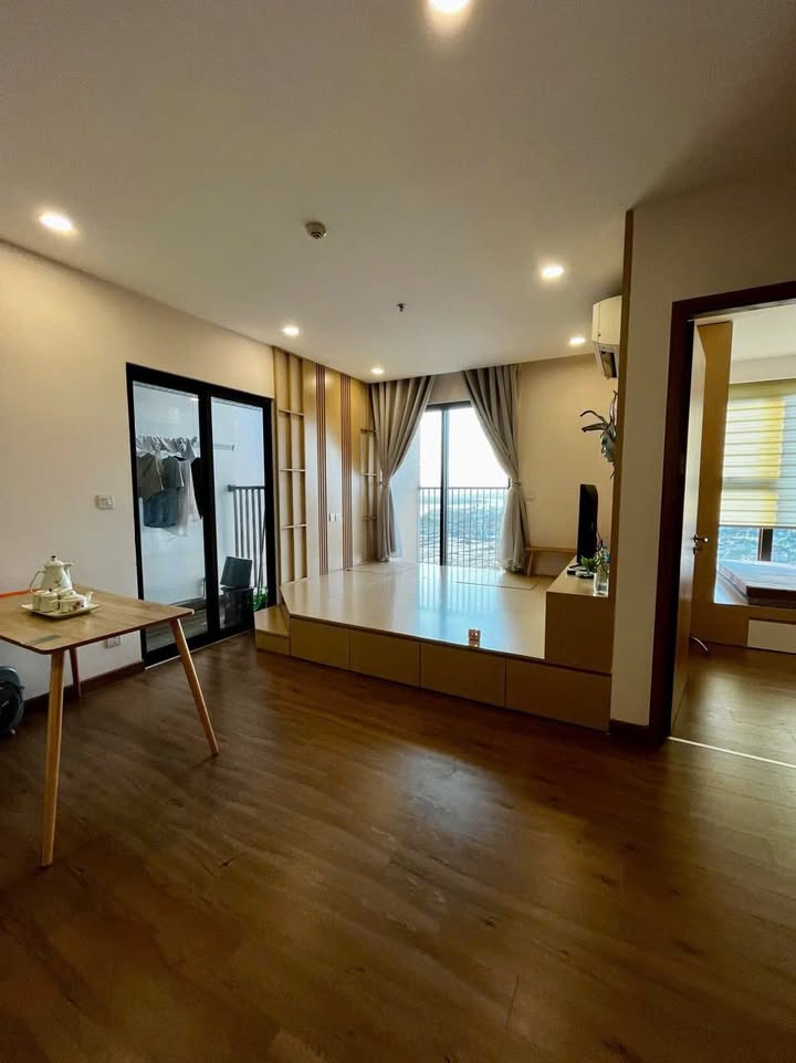 Căn hộ Sky Oasis Hưng Yên 68m² giá 4 tỷ - Full nội thất sang trọng!
