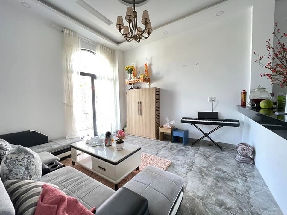 Nhà Phố Đà Lạt 77m² giá 7 tỷ - Chính chủ bán gấp, thu nhập 20 triệu/tháng!