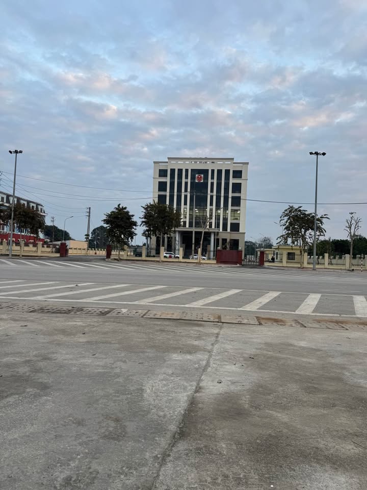 Đất thổ cư 135m² tại phường An Tường, Tuyên Quang - Giá chỉ 1.6 tỷ, đường thông ô tô tránh nhau!