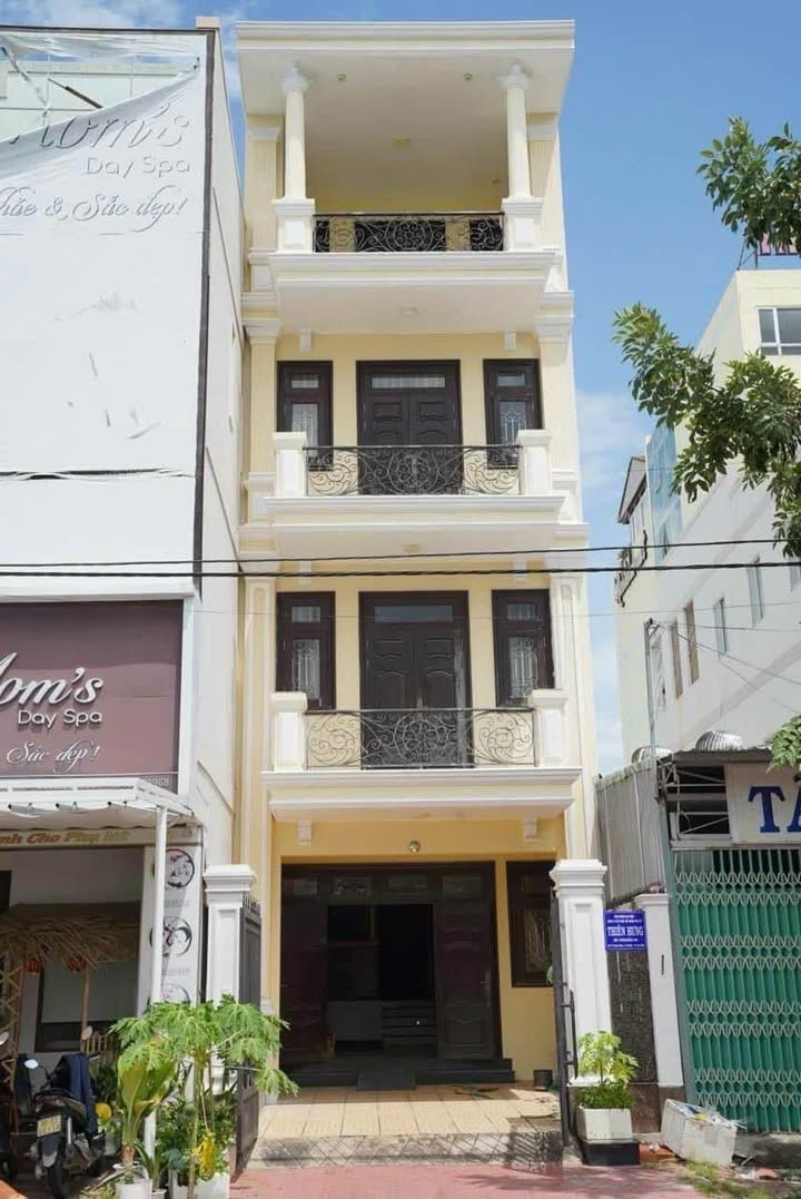 Nhà mặt tiền đường Nguyên Hồng, Phú Thuỷ, 107m² giá 7.2 tỷ - Kinh doanh đỉnh cao!