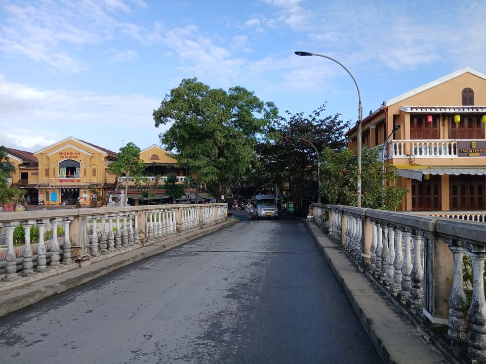 Nhà 3 tầng Tân An - Hội An 201m² giá thỏa thuận - Mặt tiền đường nhựa, hướng Tây Nam!