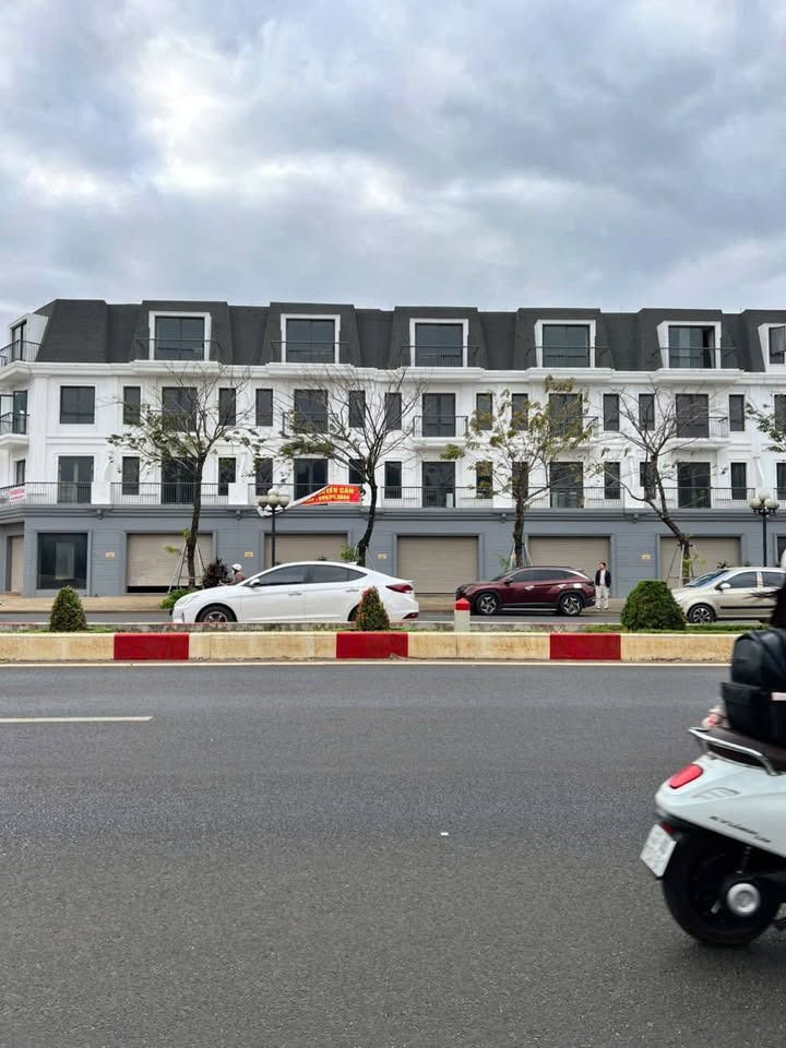 Đất thổ cư đường Nguyễn Chí Thanh Buôn Ma Thuột 260.24m² giá 10.5 tỷ - Cơ hội đầu tư tuyệt vời!